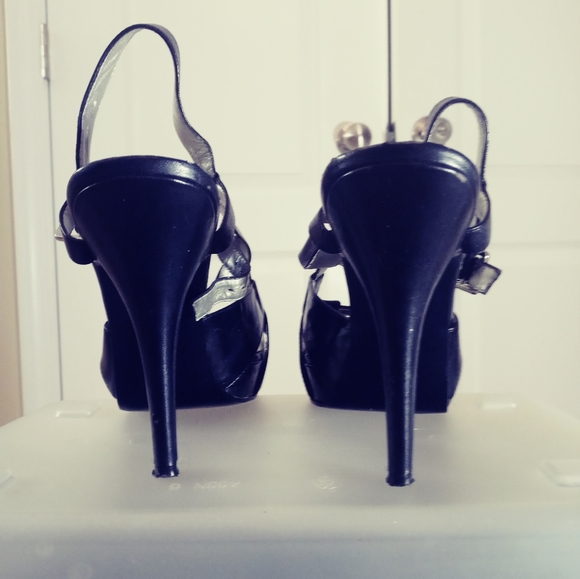 Guess Women's Black Heels - Picture 5 of 14